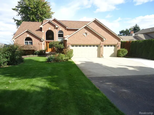 1220 N Lakeshore Rd, Port Sanilac, MI 48469