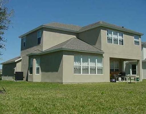 Toluke Side view