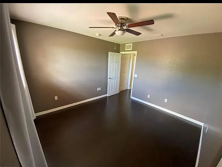 9923 Springlake Cir — Photo 21