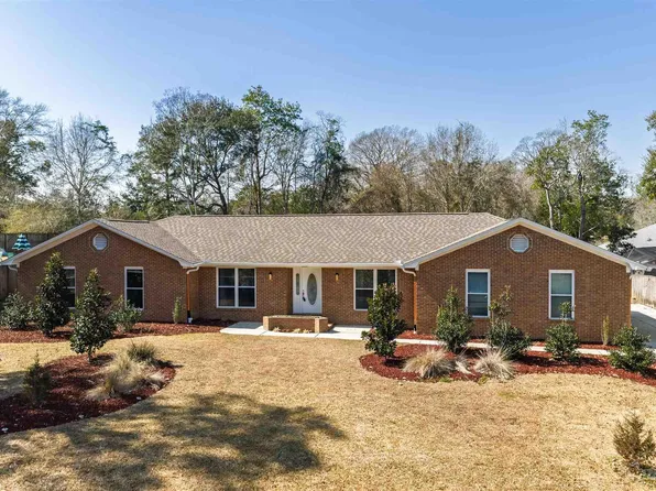 1009 Fleming Dr, Pensacola, FL 32514