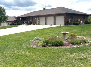 301 8th St SW, West Bend, IA 50597