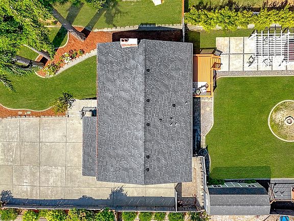 3rd image of 6109 50 St Court W