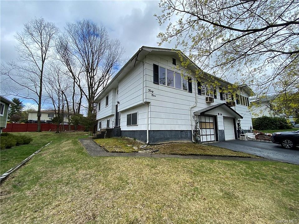 2nd image of 39 Phyllis Dr