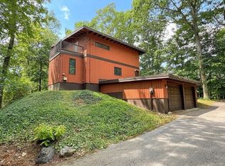 223 Boston Post Rd, Weston, MA 02493