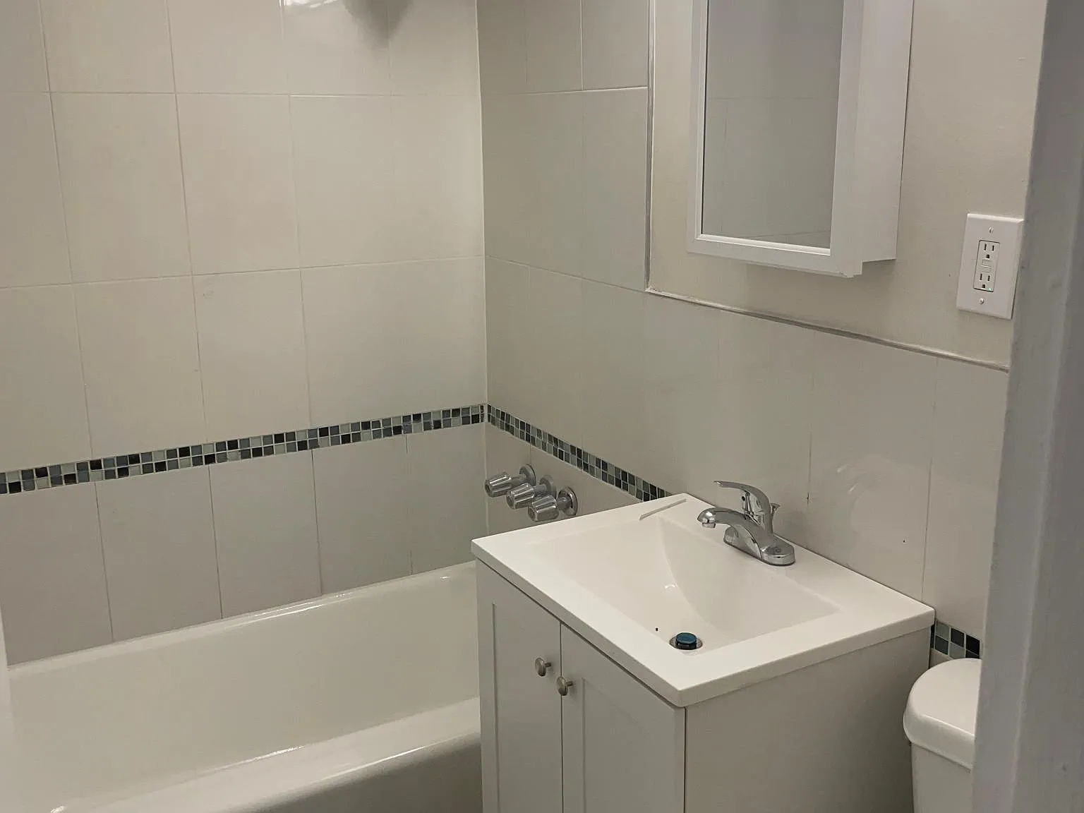 1 bed, $1,750 — Photo 2