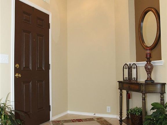 Impressive foyer welcomes you home. Lots of natural light! 