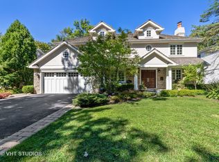 332 W Sheridan Pl, Lake Bluff, IL 60044