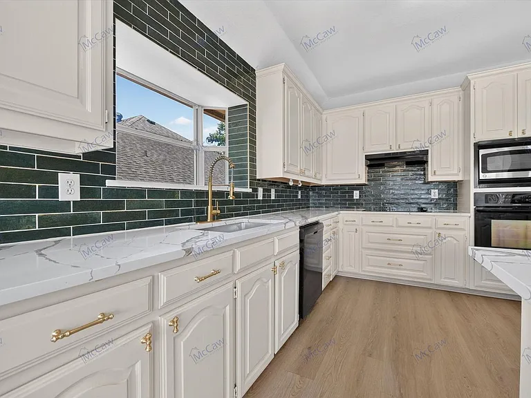 305 Brazil Dr — Photo 13