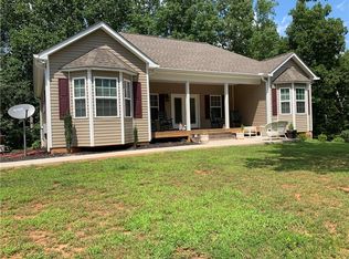 1344 Black Mountain Rd, Dahlonega, GA 30533