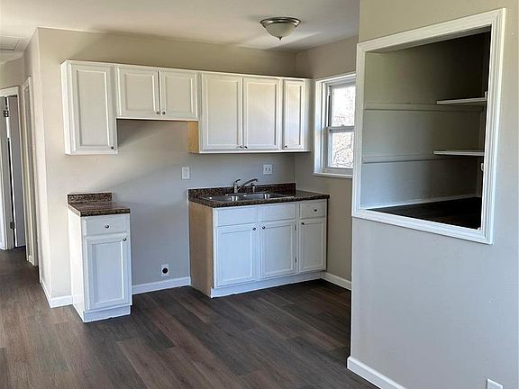 5th image of 7711 Ellington Dr