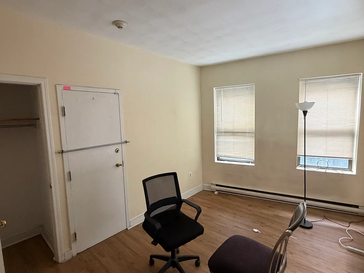 2 bed, 1.0 bath, $2,500 — Photo 2