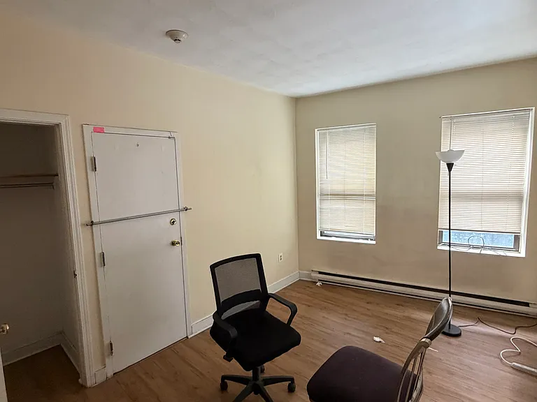 891 Huntington Ave #1 — Photo 2