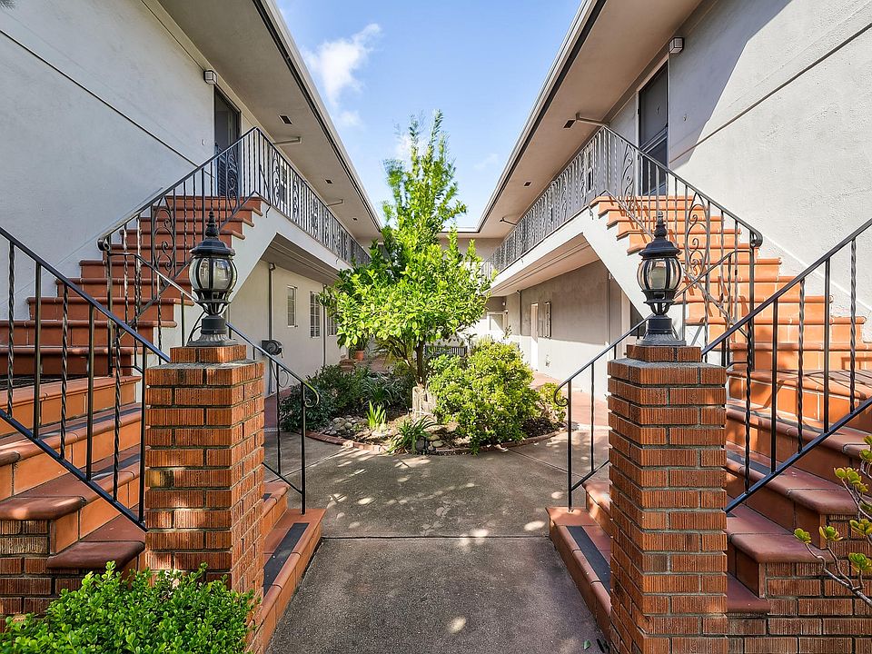Privately owned 7 unit apartment building located in walking distance to downtown San Carlos shops, restaurants and train station