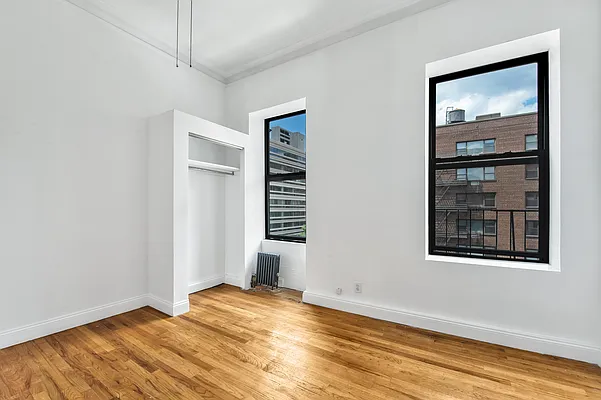 Rented by Aryeh Realty | media 27