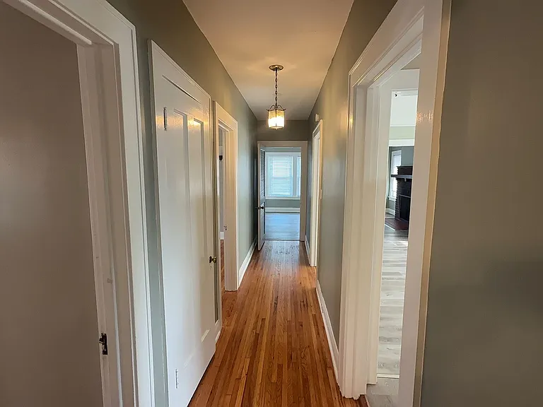 1849 Glendale Avenue — Photo 11