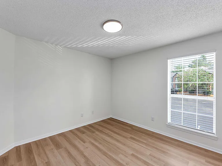 Northridge Apartments — Photo 25