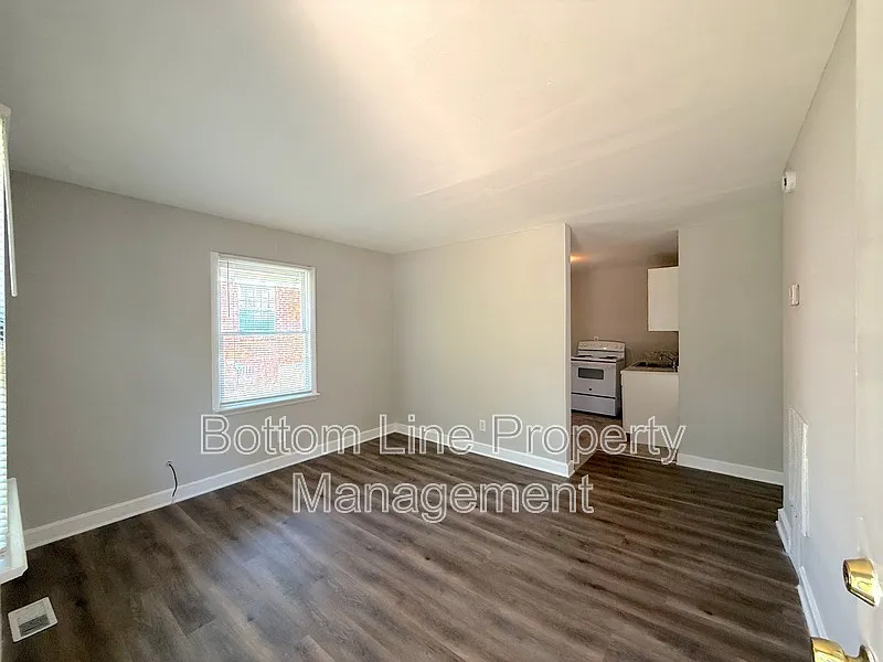 Building Photo - 2605 Remington St
