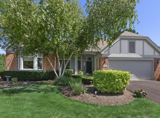 10 Torrey Pines Ct, Lake In The Hills, IL 60156