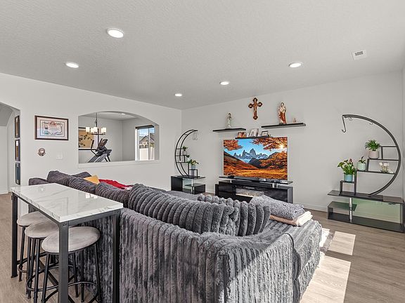 4th image of 11781 Banford Ln