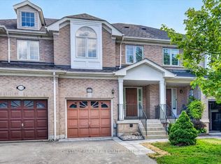 241 Banbrooke Cres, Newmarket, ON L3X2W5