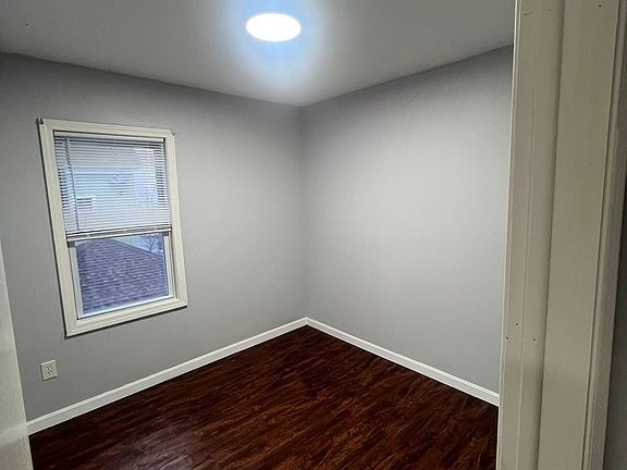 5th image of 19 Cleveland St #2