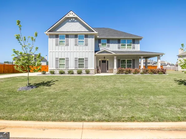 207 Bella Notte Cir, Warner Robins, GA 31088