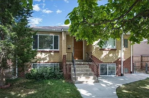 3622 Hudson St Photo 1