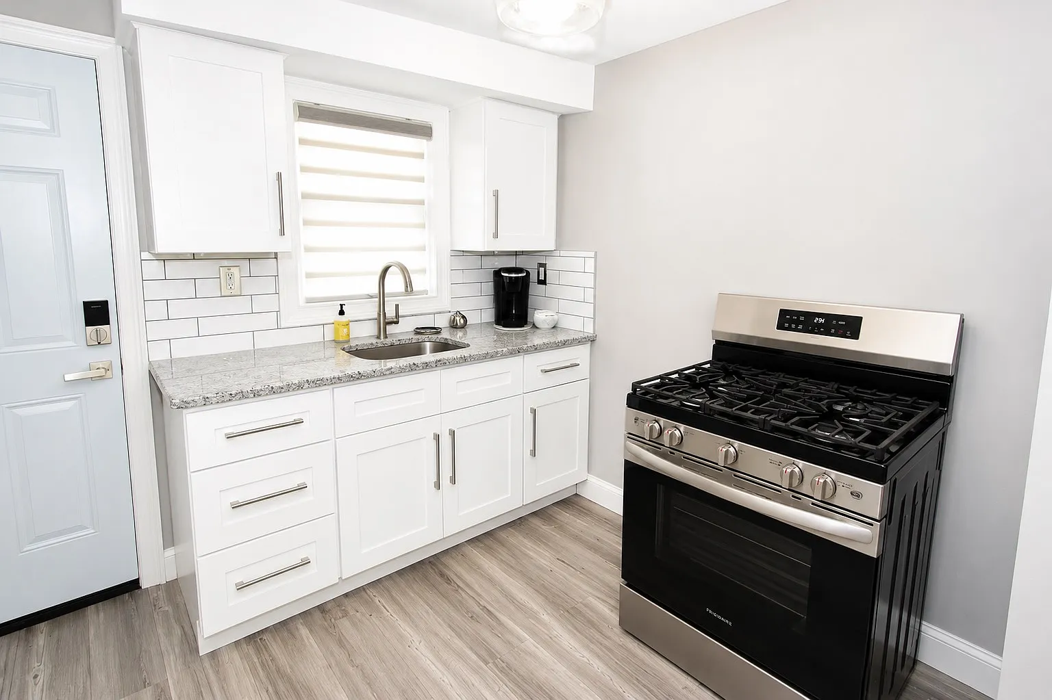 1 bed, $1,900 — Photo 4