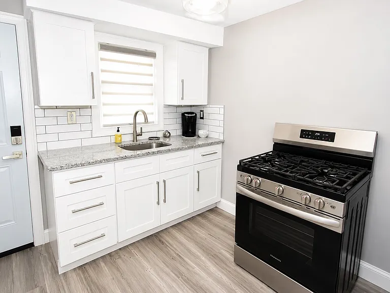 136 Stefanic Ave #2 — Photo 4