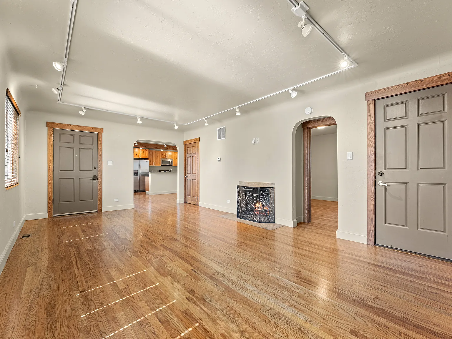 7023 E 17th Ave — Photo 4