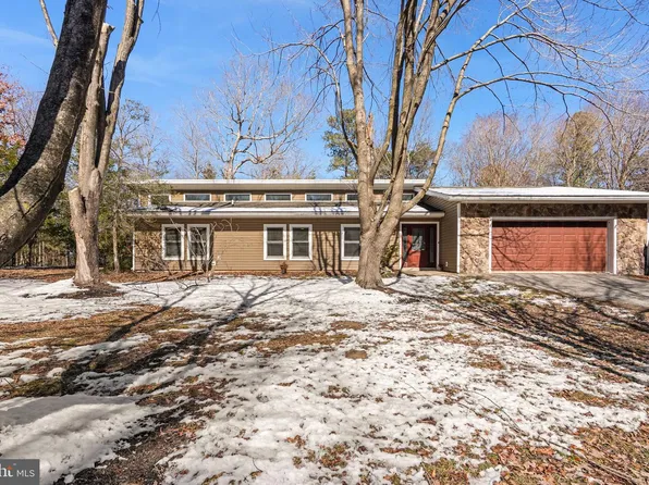 44792 Four Oaks Ln, California, MD 20619