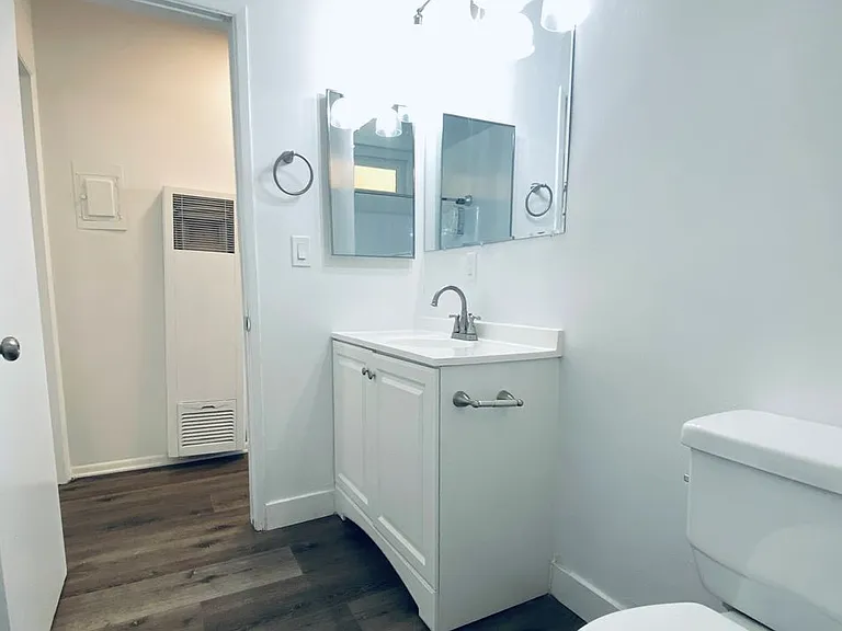 7351 Variel Ave — Photo 22