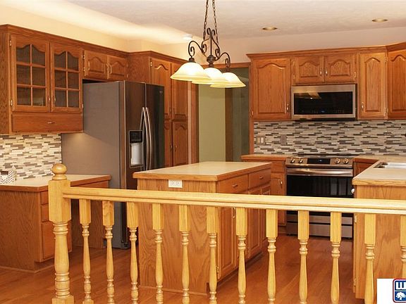4th image of 3101 S 81st Street Ct