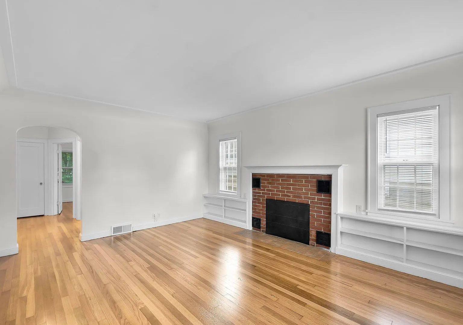Charming Home in the Heart of Jackson! — Photo 3