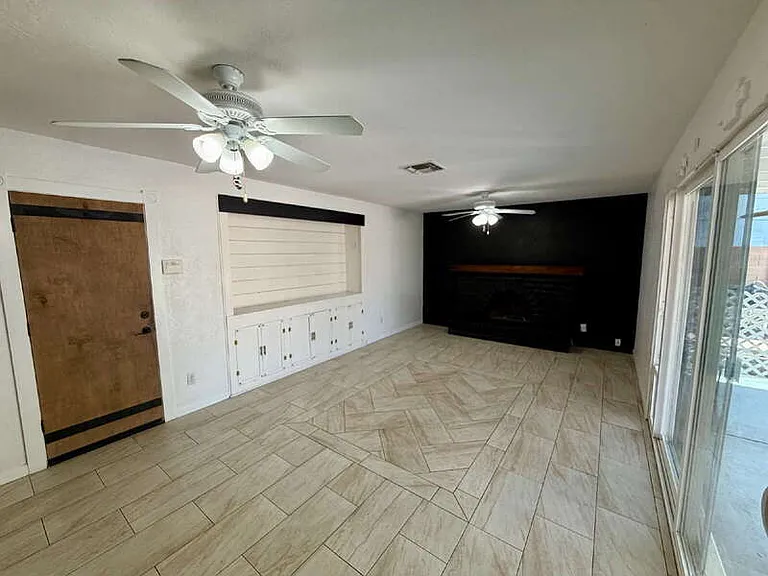 2602 S Saratoga — Photo 9