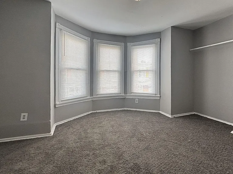 22 N Conestoga St — Photo 8