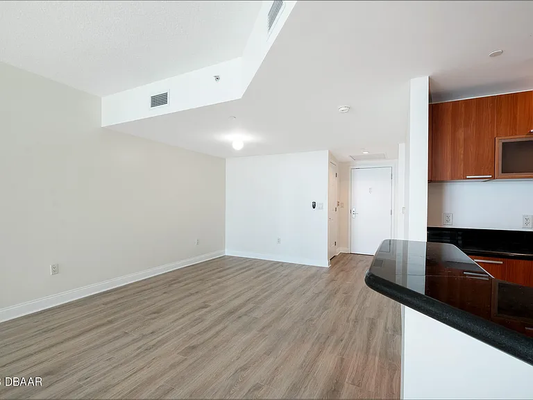 241 Riverside Dr #1006 — Photo 7