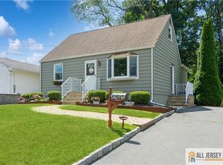 5 Channing Rd, East Brunswick, NJ 08816