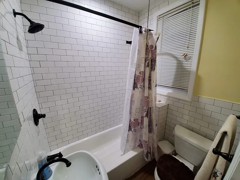 48 Monroe St #1 — Photo 1