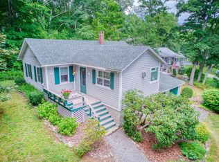 15 Snow Rd, Boothbay Harbor, ME 04538