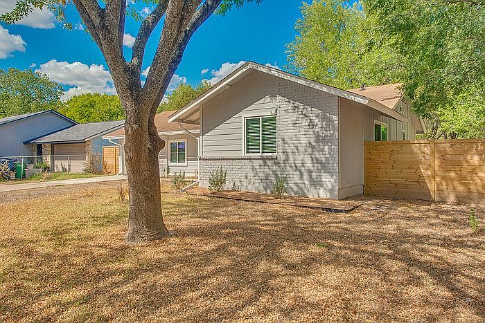1st image of 2202 Deadwood Dr