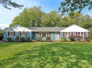 521 Spring Valley Dr, Bridgewater, NJ 08807