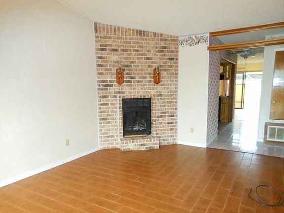 4th image of 7201 Sparkle Sea Dr APT K
