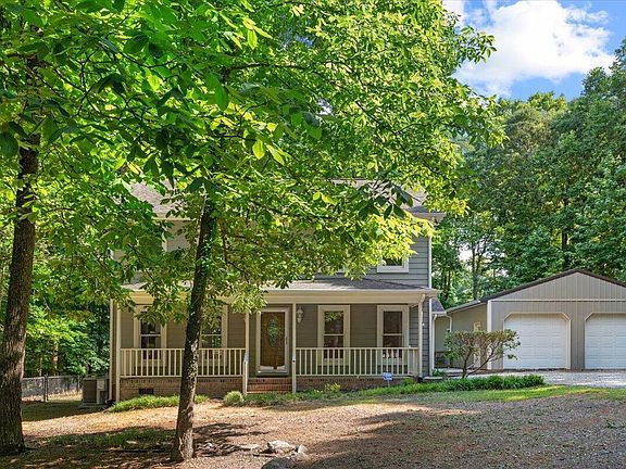3rd image of 5705 Timber Ln