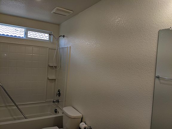 5th image of 3100 Club Center Dr