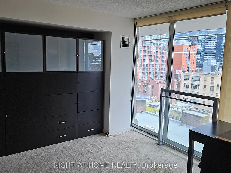 388 Richmond St W #910 — Photo 16