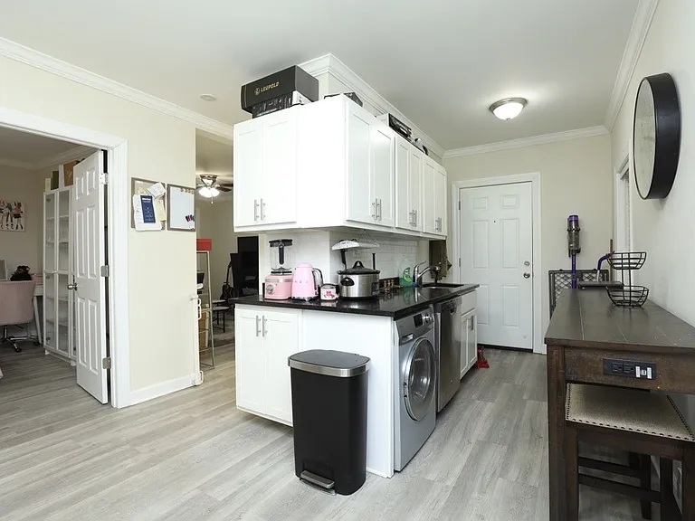 837.5 W Cornelia Ave #N2 — Photo 4