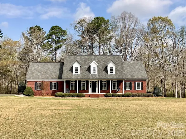 62 Will Evans Rd, Jefferson, SC 29718