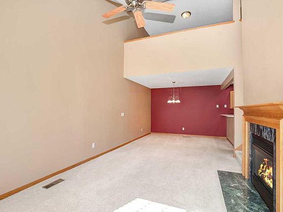 3rd image of 2181 Flamingo Dr