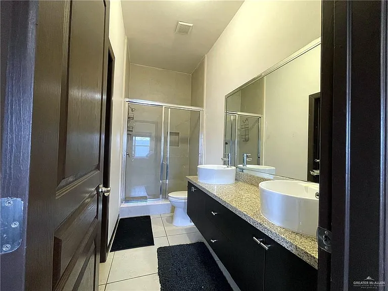 4217 Colbath Ave #430-A — Photo 15